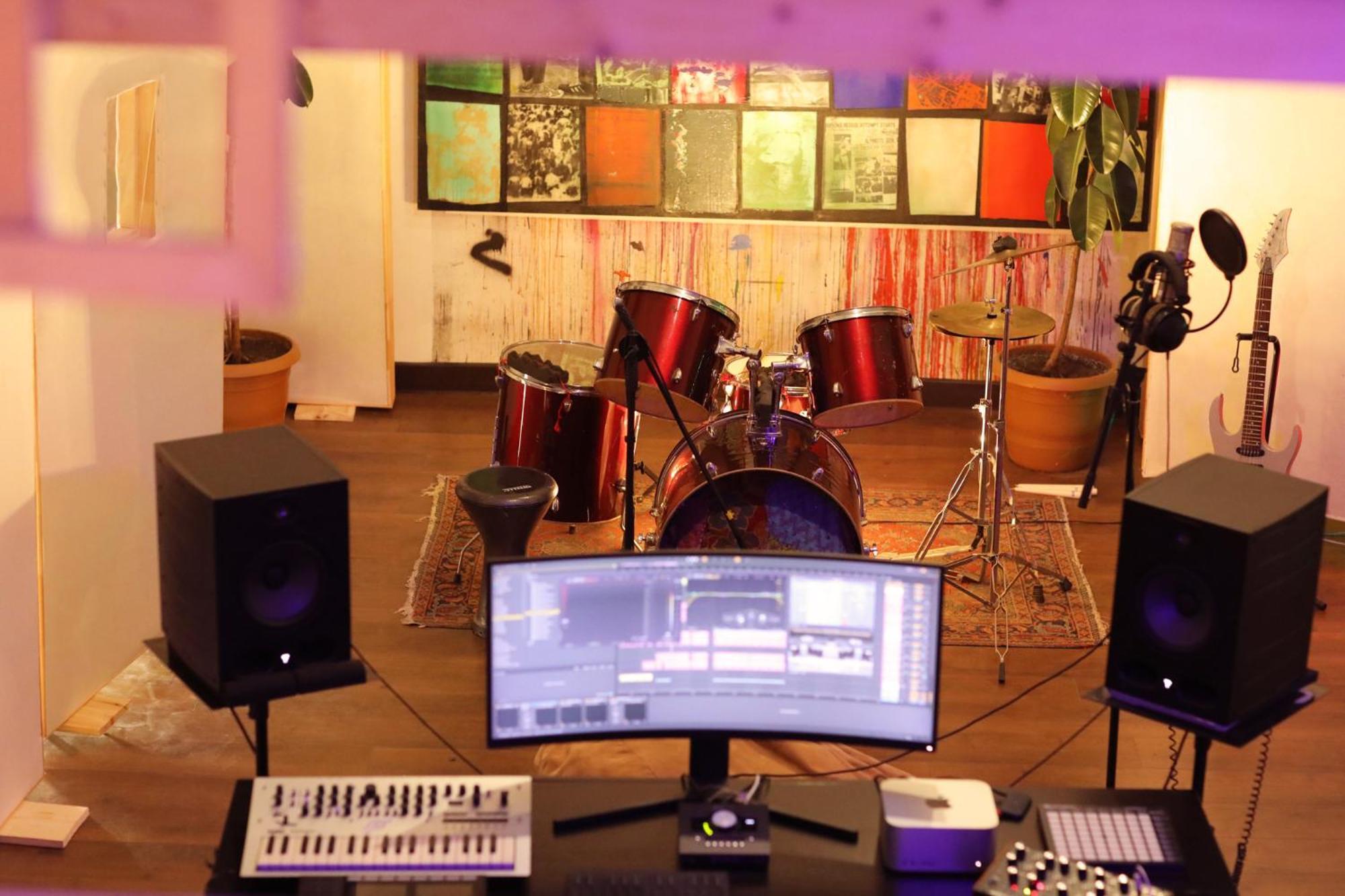 יירבאן Cosy Studio With Beautiful Garden מראה חיצוני תמונה